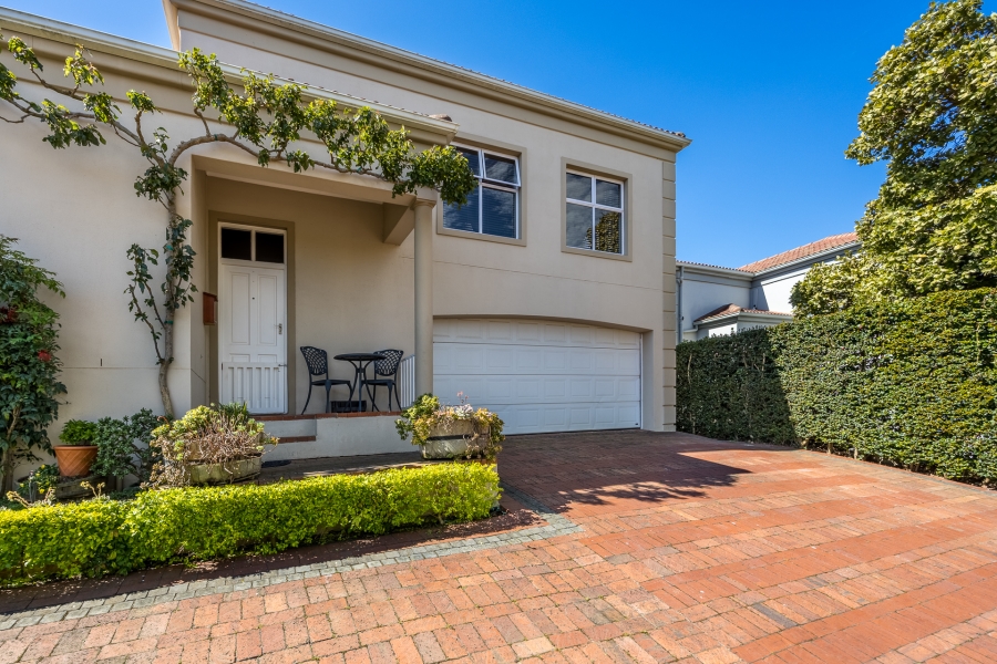 4 Bedroom Property for Sale in Van Riebeeckshof Western Cape